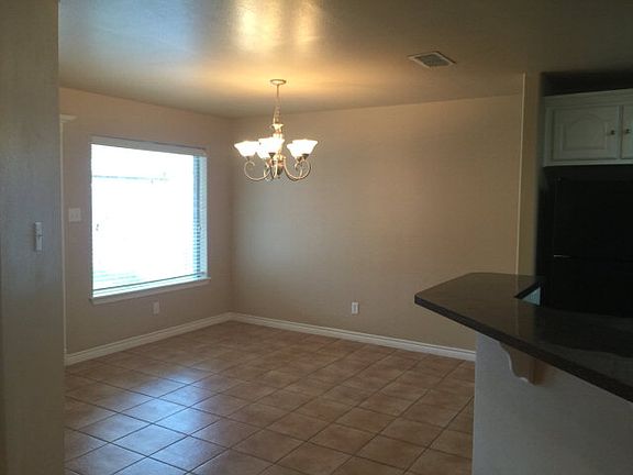 4th image of 2340 Concord Pl