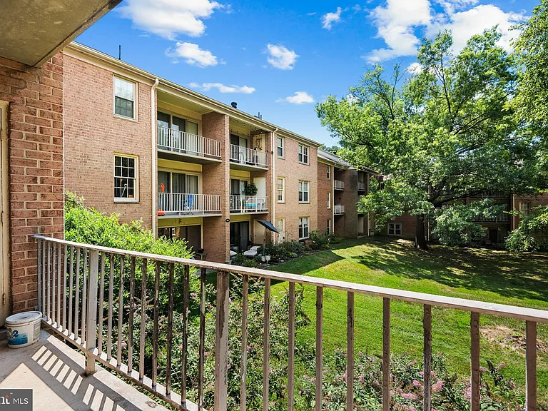6034 Westchester Park Dr #1 — Photo 22