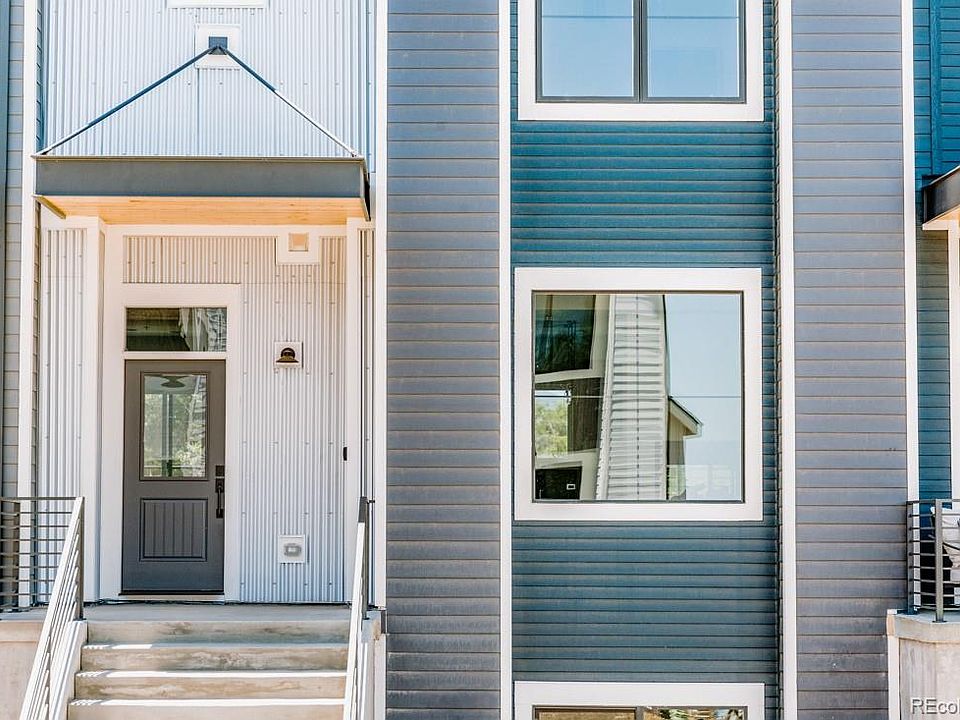 1st image of 256 Clementina St