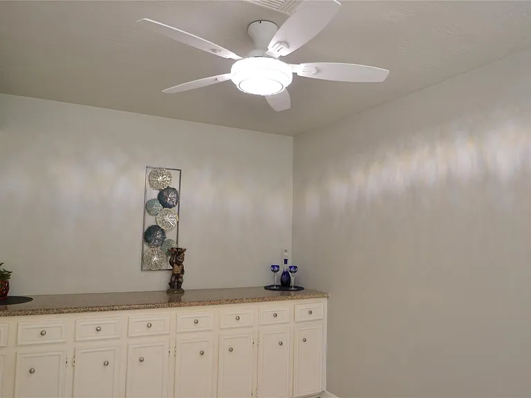 15927 Tumbling Rapids Dr — Photo 19