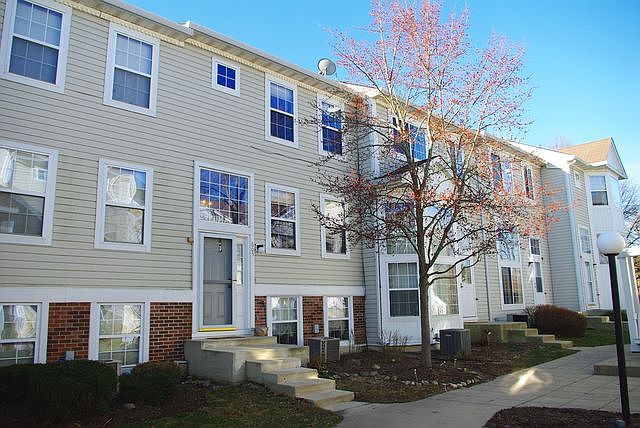1st image of 605 Hidden Creek Ln #605