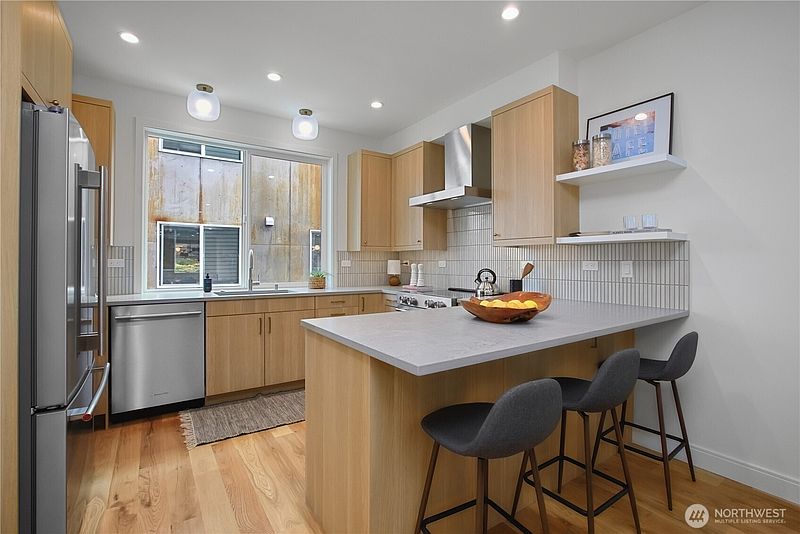 5th image of 721 N 45th Street