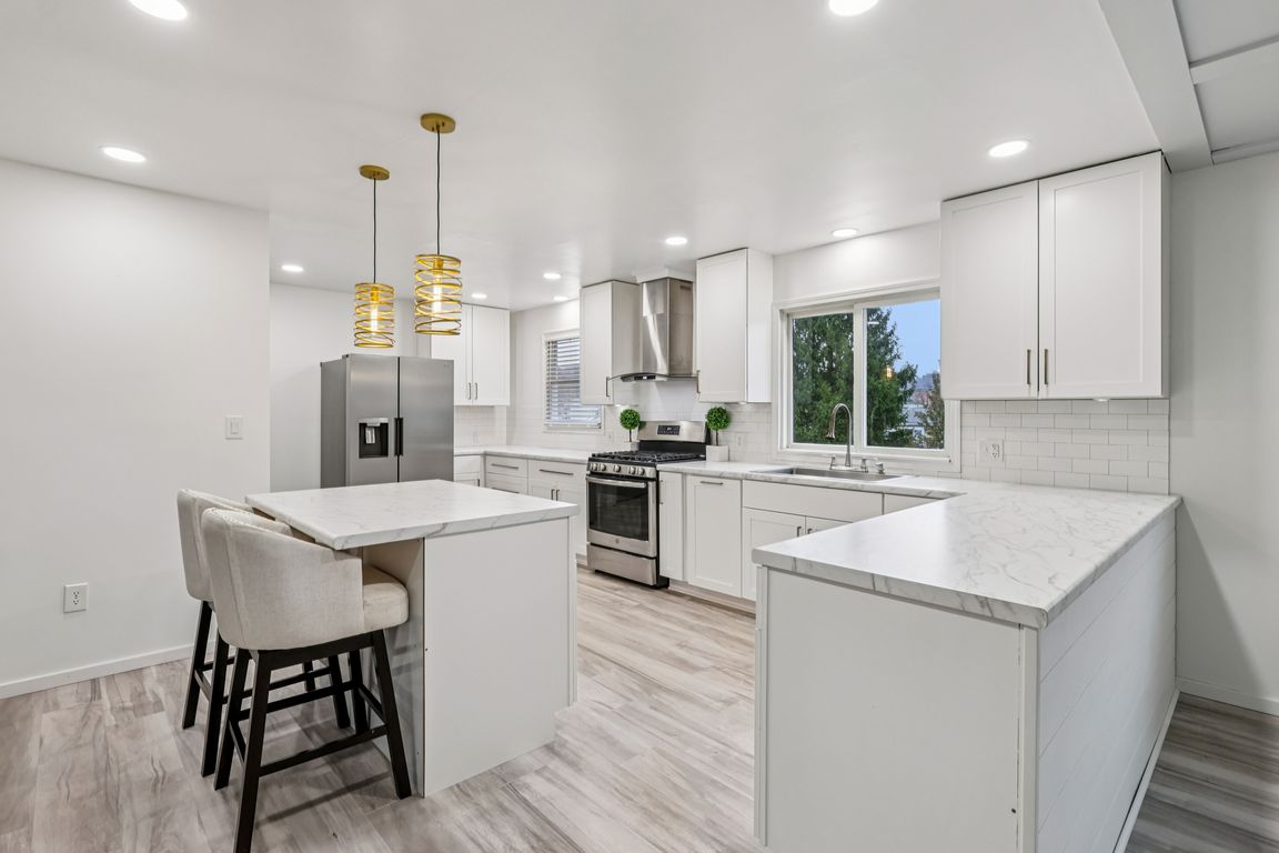 next background image