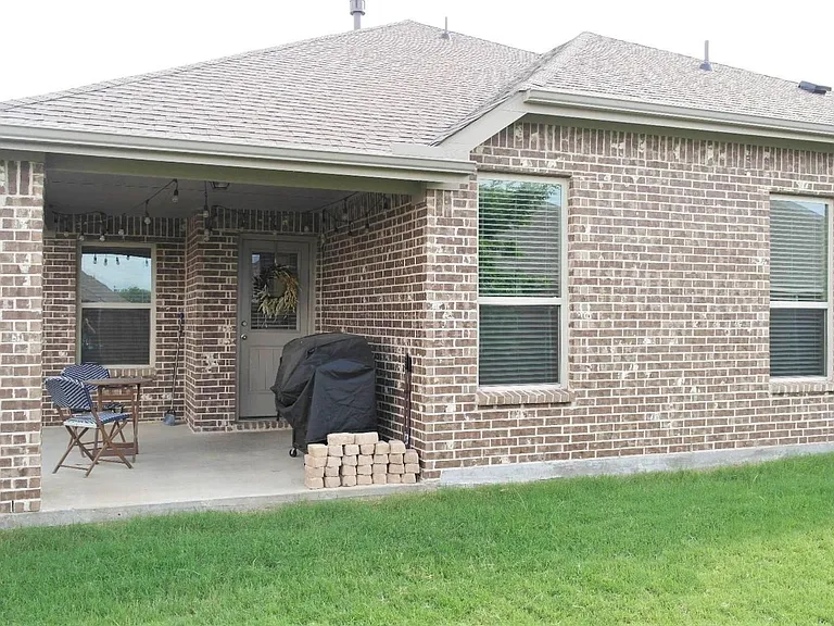 822 Black Hawk Dr — Photo 6
