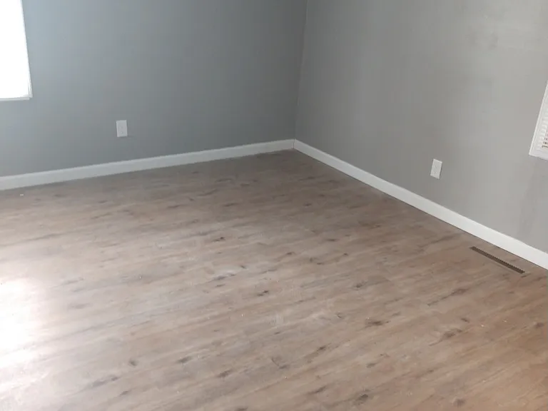 1807 Southwood Dr — Photo 12