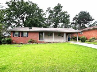 6205 Ridgecrest Dr, Little Rock, AR 72205