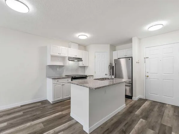290 W Shawville Way SE #410, Calgary, AB T2Y 3Z9