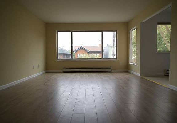 4th image of 125 Palm Ave APT 201