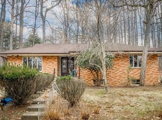 8 Kupperman Ln, Monsey, NY 10952