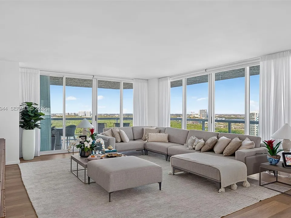 16500 Collins Ave #2256