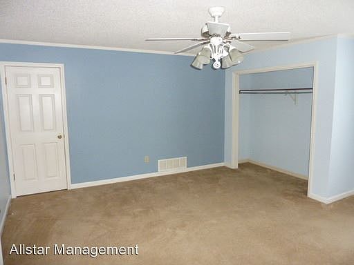 2nd image of 5885 Garden Walk E