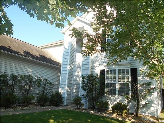 2nd image of 6313 Gatesville Ln