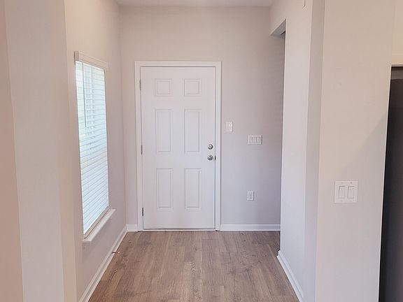 3rd image of 138 Night Hawk Ln