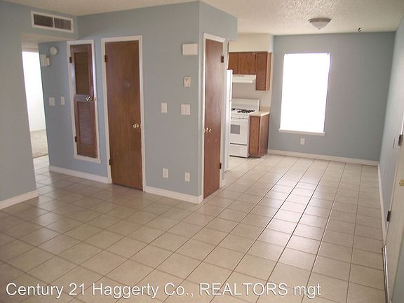 4th image of 3407 Wickham Ave