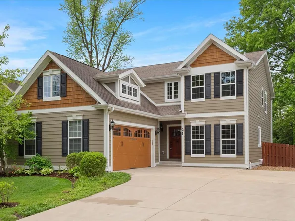 21 Magnolia Dr, Saint Louis, MO 63124