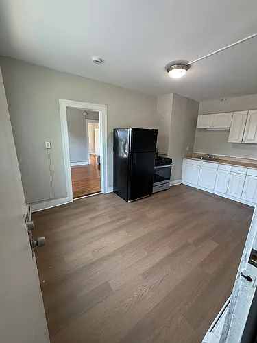 784 Capitol Ave #B4 Photo 1 784 Capitol Ave #B4 Photo 1