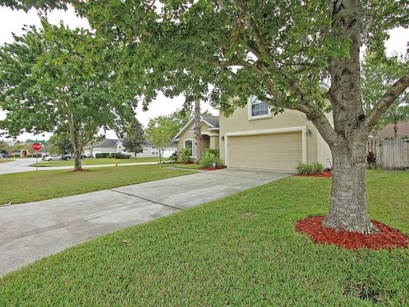 3rd image of 311 N Parke View Dr