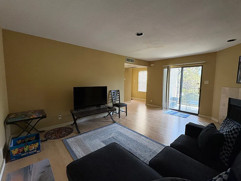 4777 Cedar Springs Rd #6E — Photo 15