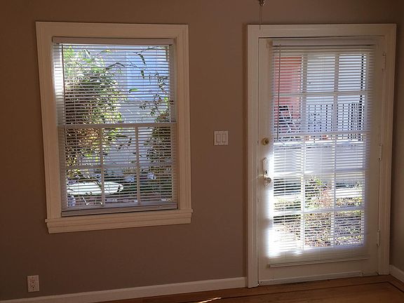 3rd image of 3709 Maple Ave