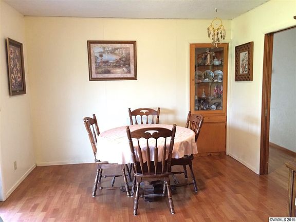 3rd image of 6209 Peterson Ln NE
