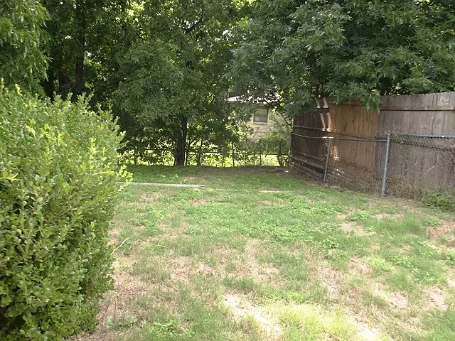 1207 Ruiz Dr — Photo 12