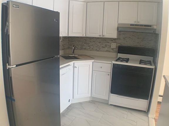 5th image of 71-39 Caldwell Ave #2