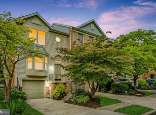 5 Championship Ct #L, Owings Mills, MD 21117