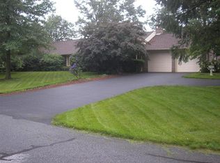 630 Ridgeview Dr, Ephrata, PA 17522