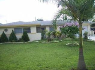 2428 N Westwood Dr, North Fort Myers, FL 33917