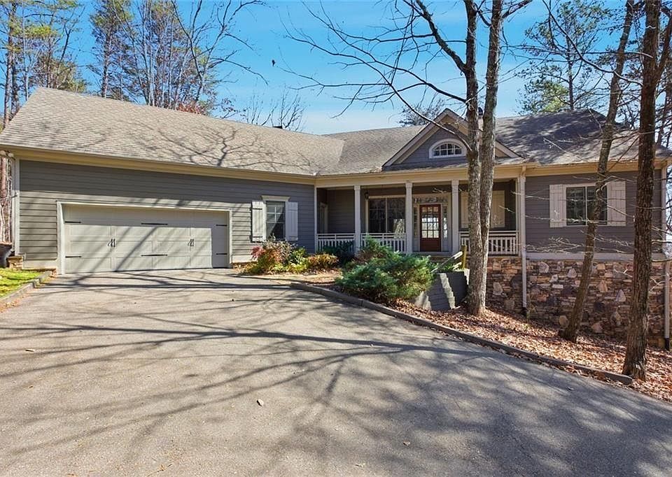 1st image of 15 Wedgewood Dr