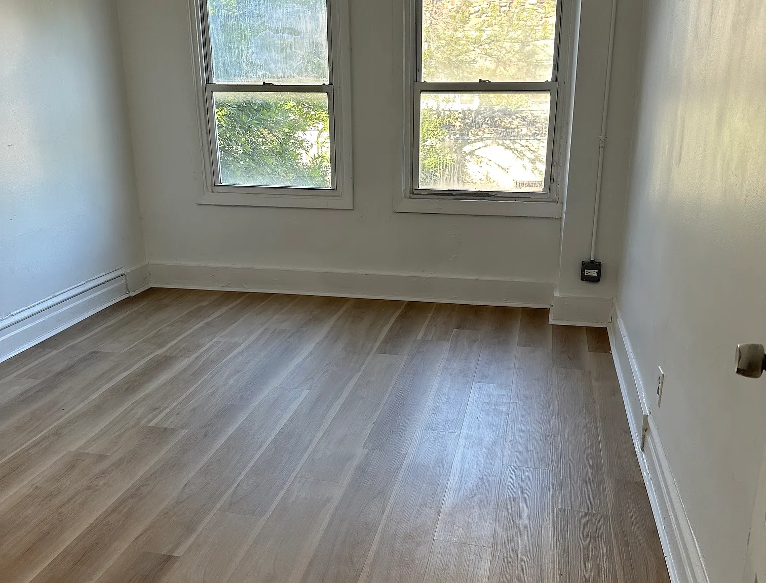 2 bed, $1,000 — Photo 2