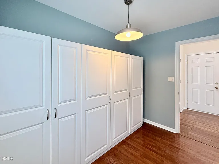 2729 E Shoreham St — Photo 24