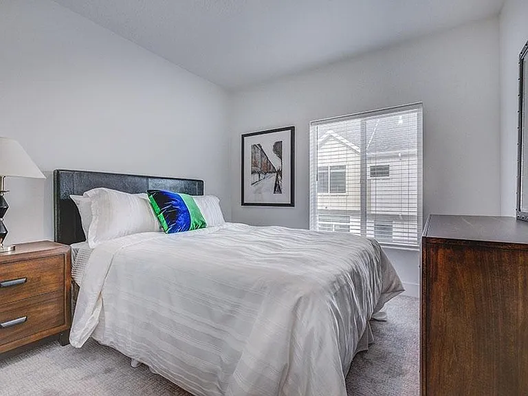 Coventry Townhomes — Photo 12