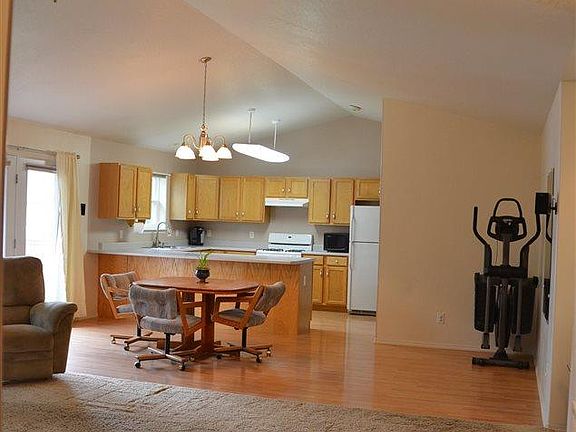 2nd image of 1113 Sunrise Dr