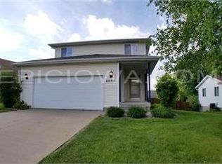 2296 Pleasantview Dr, Marion, IA 52302