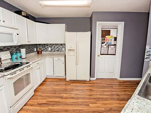 5th image of 11306 N Creekside Dr