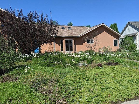 2nd image of 3020 Wildwood Way