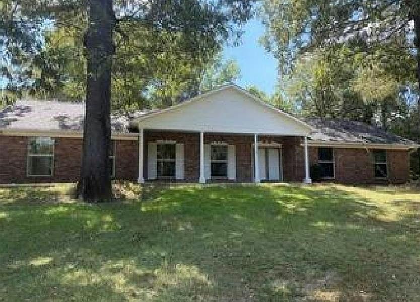 1st image of 910 Newitt Vick Dr