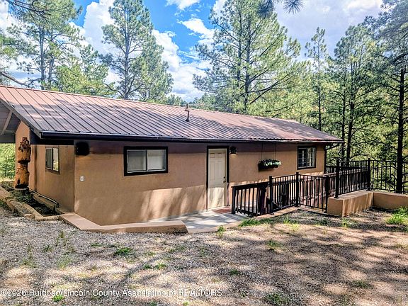 2nd image of 314 La Luz Ln