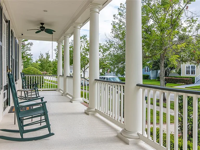 216 Eastpark Dr — Photo 4