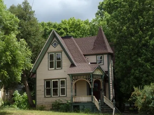 338 S Prospect St, Rockford, IL 61104