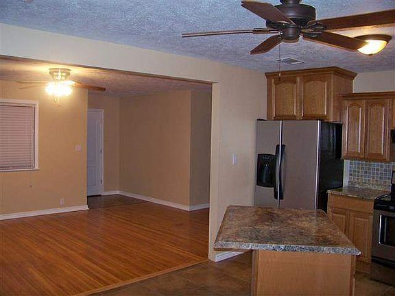 5th image of 111 31st St