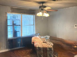 1605 E 8th St, Mount Pleasant, TX 75455