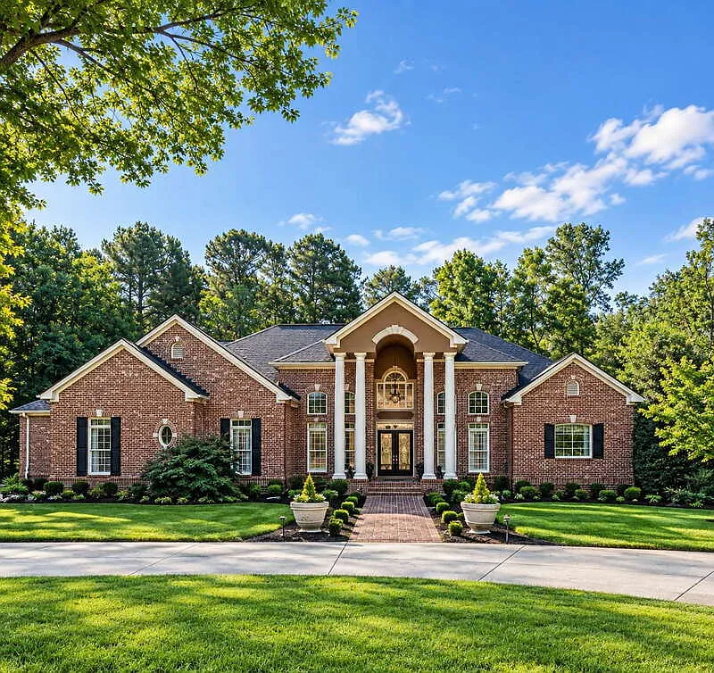 6 bed, 5.5 bath, 7154 sqft, $6,750 — Photo 1
