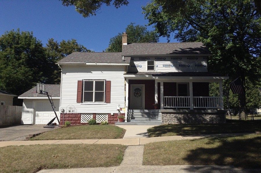 1st image of 300 S Warner St