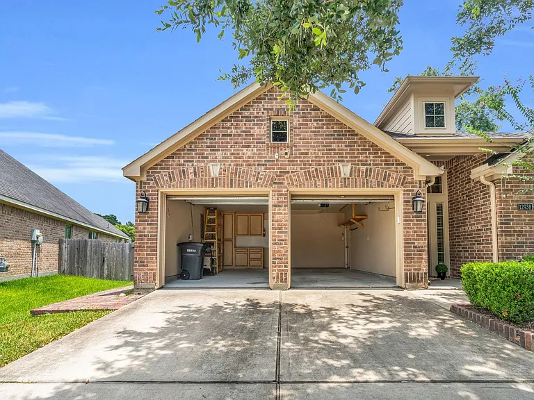 12938 Buchanan Oaks Ln — Photo 39