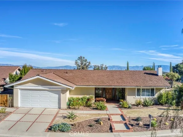21701 Ambar Dr, Woodland Hills, CA 91364