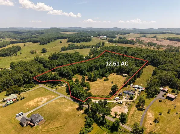 2320 Snow Hill Rd, Galax, VA 24333