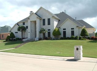 505 Forest Edge Ln, Red Oak, TX 75154