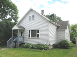 727 Carney Blvd, Marinette, WI 54143